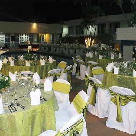Siesta Hotel And Casino Antiguo Cuscatlan ภายนอก รูปภาพ