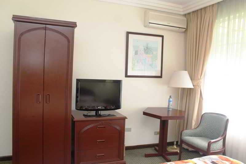 Siesta Hotel And Casino Antiguo Cuscatlan ภายนอก รูปภาพ