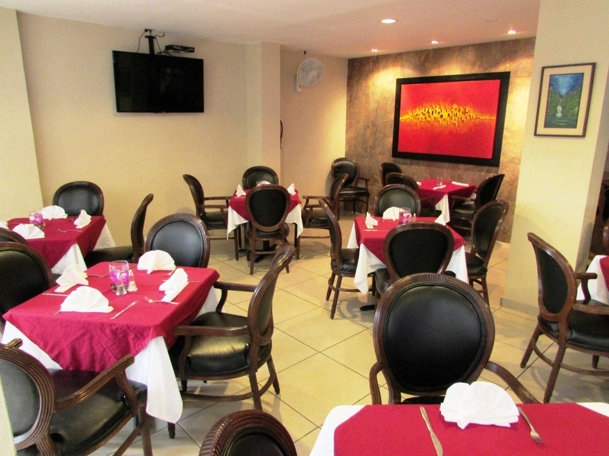 Siesta Hotel And Casino Antiguo Cuscatlan ภายนอก รูปภาพ