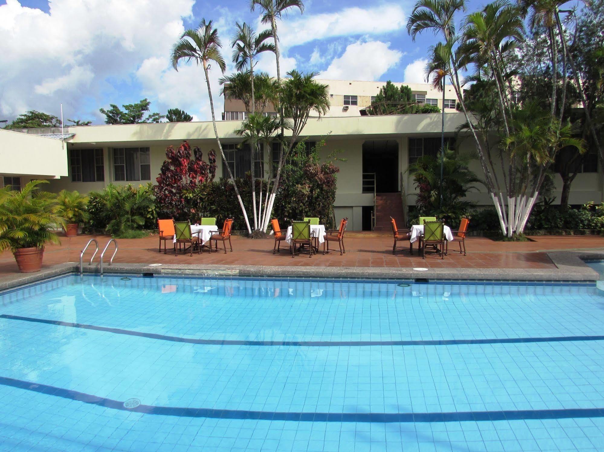 Siesta Hotel And Casino Antiguo Cuscatlan ภายนอก รูปภาพ