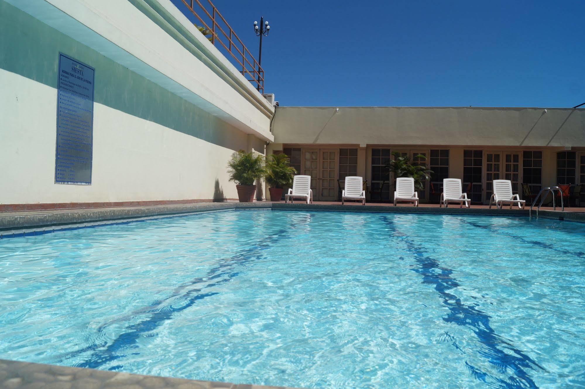 Siesta Hotel And Casino Antiguo Cuscatlan ภายนอก รูปภาพ