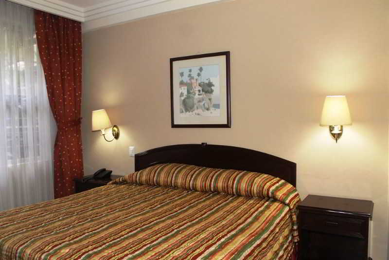 Siesta Hotel And Casino Antiguo Cuscatlan ภายนอก รูปภาพ
